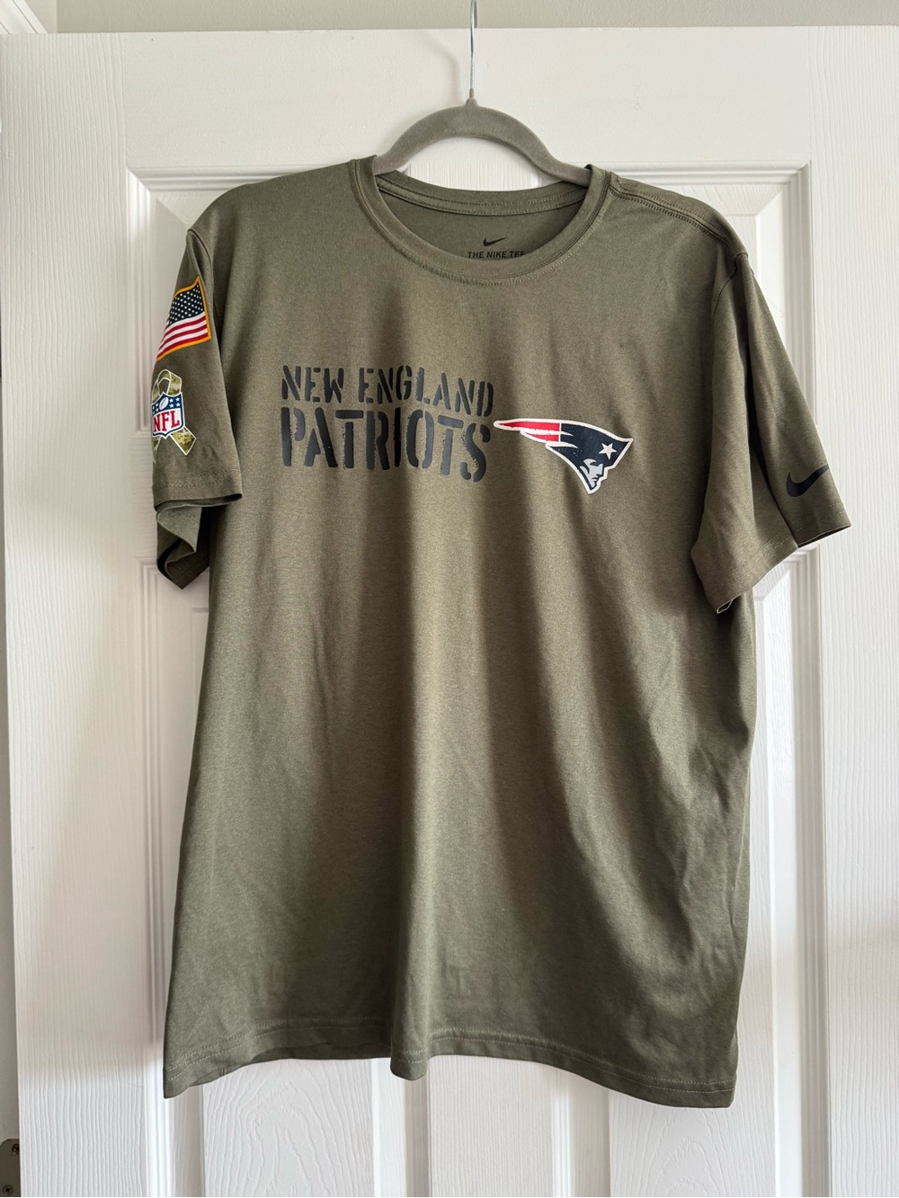 Nike New England Patriots salute to service T-Shirt